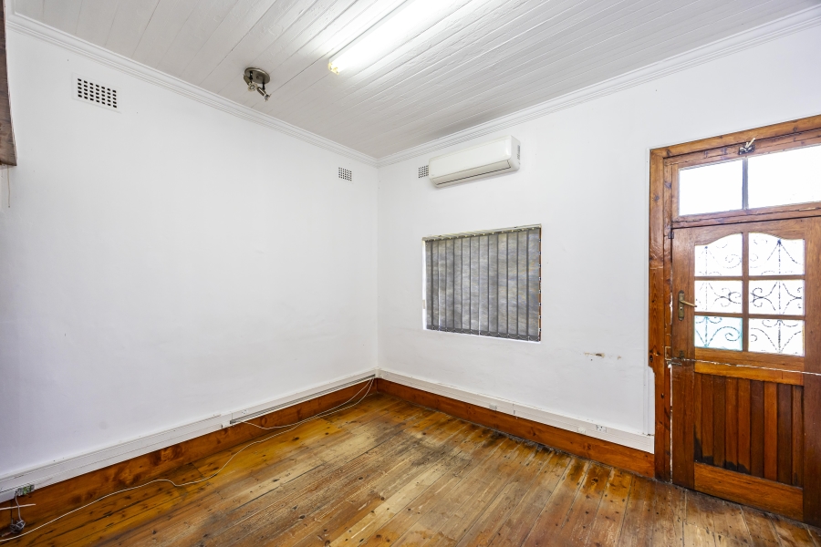 8 Bedroom Property for Sale in Vincent Eastern Cape
